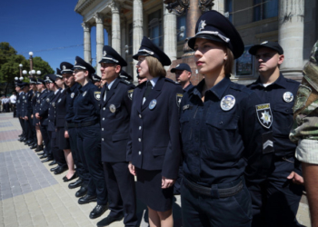 Очільник Тернополя Сергій Надал привітав зі святом тернопільських полісменів 