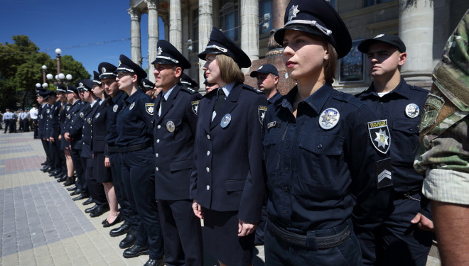Очільник Тернополя Сергій Надал привітав зі святом тернопільських полісменів 