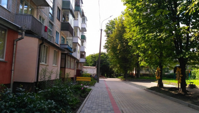 У Тернополі ще один двір відремонтовано на “глянц”