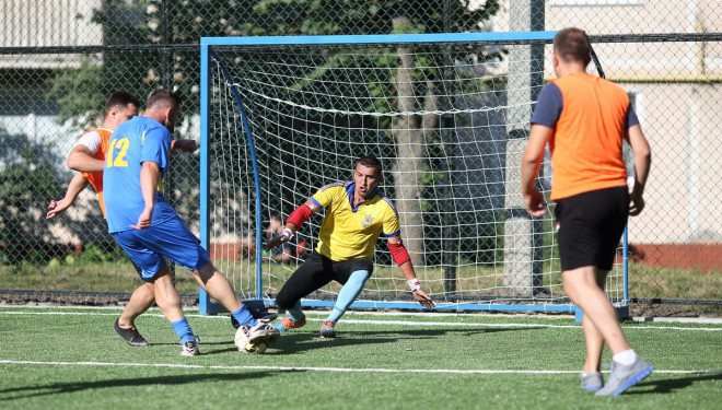 У Тернополі відкрили спортийний майданчик, який обіцяв мер