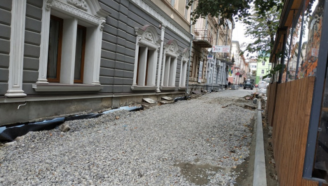 Ще одна центральна вулиця Тернополя ремонтується