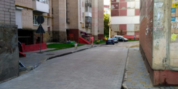 У Тернополі гарно відремонтували ще один проїзд
