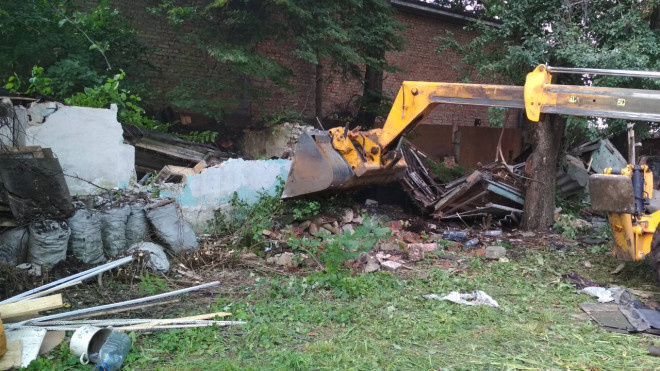 У Тернополі вивезли 15 вантажівок сміття після демонтажів