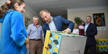 На Тернопільщину прибули “пакунки малюка” для новонароджених діток (фото)