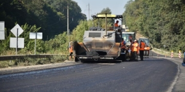 Тернопільщина входить до п’ятірки лідерів щодо використання державних коштів на ремонт доріг (фото)