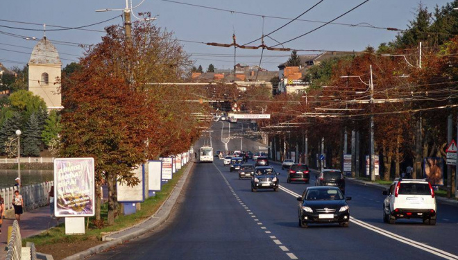 Вереснева погода сприяє ремонтам у Тернополі (фото)