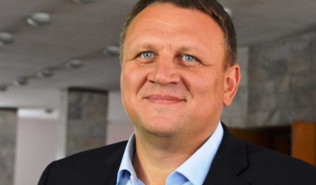 У Тернопільському театрі обирають кандидата в Президенти від УКРОПу (Наживо)