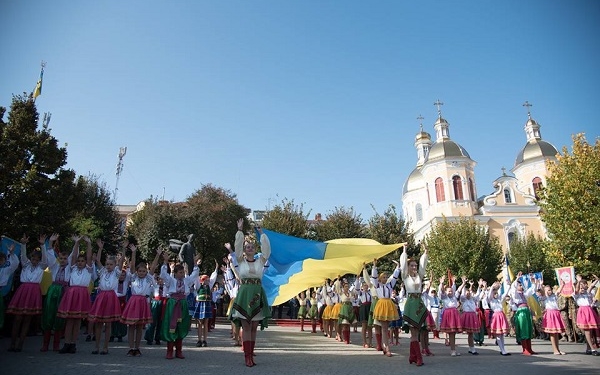 Активна молодь Тернопільщини зібралася на Марші патріотів (фото)