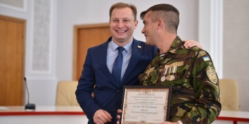 Степан Барна вручив військовослужбовцям сертифікати на придбання житла (фото)