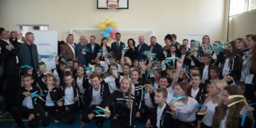 У Тернополі відкрили першу в Україні соціально-спортивну школу Фонду Реал Мадрид (фото)