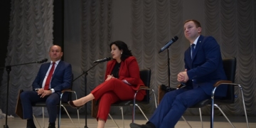 Віце-прем’єр-міністр з питань європейської та євроатлантичної інтеграції у Тернополі зустрілася зі студентами (фото)
