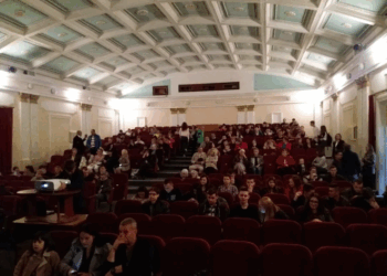 У Тернополі показали “Червоного”