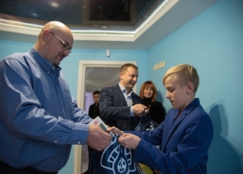 Сім’я загиблого на Луганщині Руслана Муляра отримала нове житло (фото)