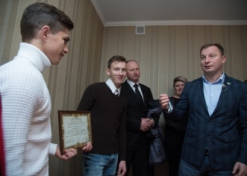 На Тернопільщині ще двоє дітей-сиріт отримали житло від держави (фото)