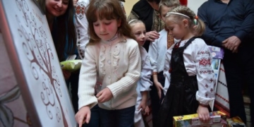 «Господь через святого Миколая приніс своє щастя у родину Рожицьких»: У Підволочиську відкрили будинок сімейного типу (фото, відео)