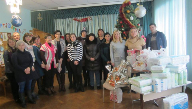 Благодійниці з Америки привітали дарунками дітей Тернопільщини, здійснивши частинку їхніх мрій (фото)