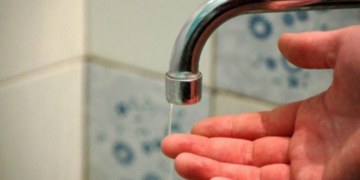 Аварія на водогоні паралізувала центр Тернополя