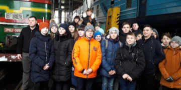 Юні тернополяни “працювали” машиністами дизель-поїзда (фото)