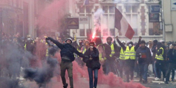 Чому ми не любимо владу?