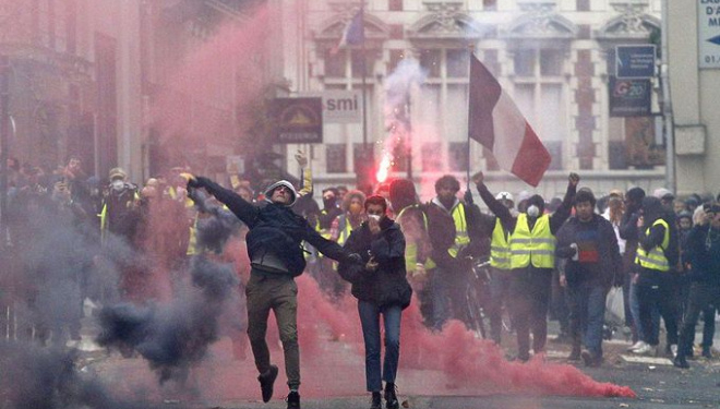 Чому ми не любимо владу?