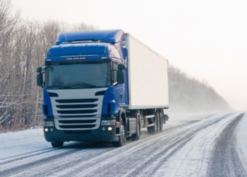 Під час снігопаду буде обмежено в’їзд вантажівок у Тернопіль