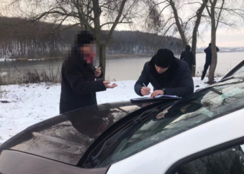 Чому працівники міськради шукали рибалок на тернопільському ставі