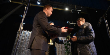 Степан Барна під час урочистостей з нагоди Дня ЗСУ: Гарантом державності може бути тільки українська армія (фото)