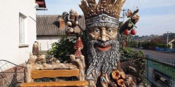 Чоловік з Тернопільщини перетворив своє подвір’я у справжню казку