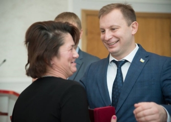 Почесне звання «Мати-героїня» присвоїли 19-ом жінкам з Тернопільщини (Фото)