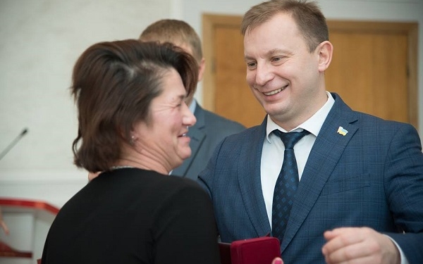 Почесне звання «Мати-героїня» присвоїли 19-ом жінкам з Тернопільщини (Фото)