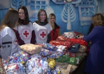 Діти зі Швеції передали подарунки для тернопільської малечі (Відео)