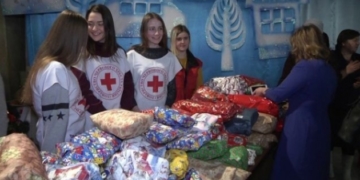 Діти зі Швеції передали подарунки для тернопільської малечі (Відео)