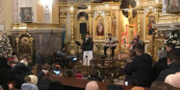 Відомий гурт колядував у тернопільському храмі (Фото)