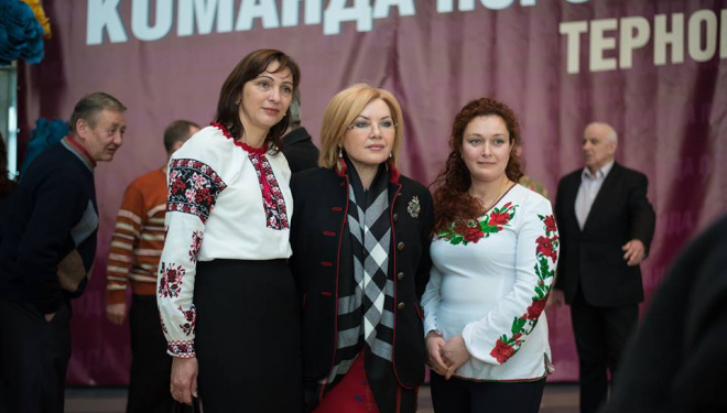 Оксана Білозір: «Завдяки титанічній праці президента Порошенка весь світ солідарний з Україною»