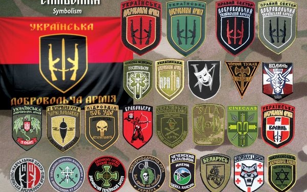 Для підтримки бойового духу українських воїнів у Тернополі видали перекидний календар