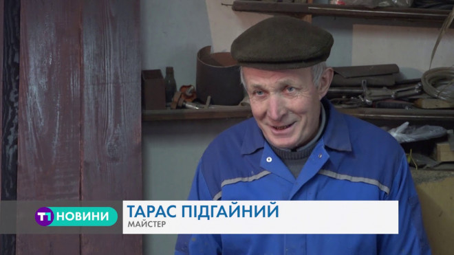 Чоловік виготовляє “цілющі” еко-матраци поблизу Тернополя (Відео)