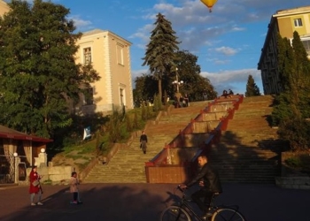 У Тернополі капітально відремонтують сходи біля тернопільської родзинки