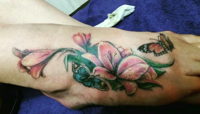 “Я художник, але малюю на людському тілі”: тату-майстер з Тернопільщини розповіла про свою роботу