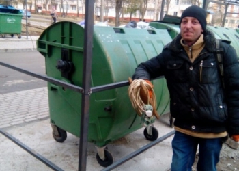 У Тернополі будують гарні нові сміттєві майданчики