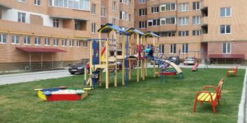 Переваги дитячих майданчиків, які встановлює будівельна компанія “Матла”