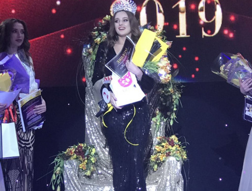 Найкрасивішу дівчину вдесяте обрали у Тернополі (Фото)