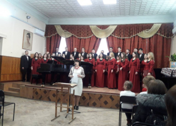 Студенти Тернопільського музичного коледжу читали Шевченка на п’яти мовах світу