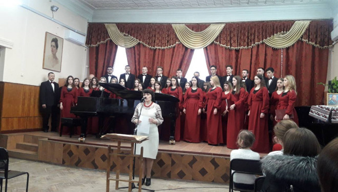 Студенти Тернопільського музичного коледжу читали Шевченка на п’яти мовах світу