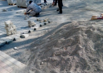 У Тернополі гарно ремонтують ще один двір (фотофакт)