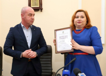 Мера Тернополя нагородили освітяни