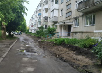 У Тернополі триває ремонт прибудинкових територій