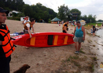 У Тернополі з води рятували двох людей