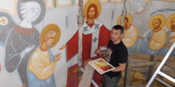 Тернопільський храм розписує жива легенда українського іконопису