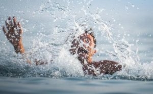 Напідпитку пірнув під воду і не виплив мешканець Тернопільщини