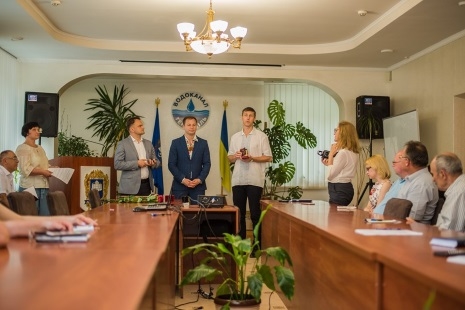 Тернополянин отримав нагрудний знак заслуженого працівника сфери послуг України